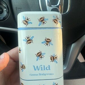 Wild by Emma Bridgewater Refillabile Deodorant Tin - Bees 🐝